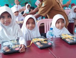 Uji Coba Sarapan Bergizi Gratis Digelar di SD Inpres Masigi, Parimo