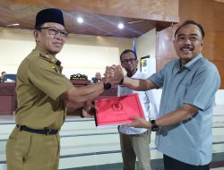 Pemkab Parimo Terima Dokumen E – Pokir Tahun 2026 Melalui Rapat Paripurna DPRD