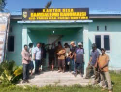 Warga Segel Kantor Desa Bambalemo Ranomaisi, Tuntut Kades Dinonaktifkan