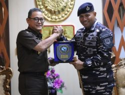 Danlanal Palu Kunjungi Kejati Sulteng, Bahas Sinergi Penegakan Hukum Maritim