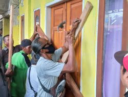 Kesepakatan Diabaikan, Kantor Desa Torue Tetap Disegel