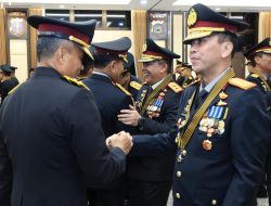 Kapolri Anugerahkan Bintang Bhayangkara Pratama kepada Kapolda Sulteng