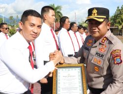 Kapolres Parigi Moutong Beri Penghargaan Sat Reskrim dan Resnarkoba