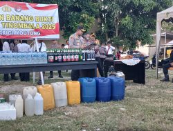 Jelang Nataru, Polres Parimo Musnahkan Ratusan Liter Miras Hasil Operasi Pekat II 2025
