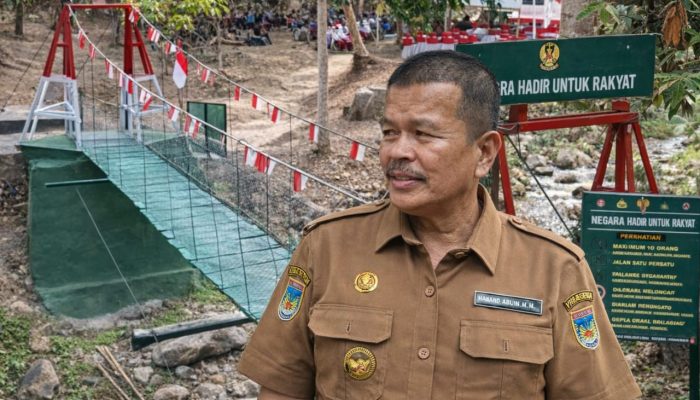 Program 200 Titik Jembatan Garuda Diluncurkan, Akses Desa Terpencil di Parimo Diperkuat