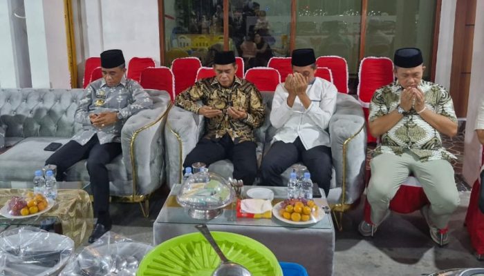 Erwin Burase Hadiri Tahlilan 40 Hari Wakil Ketua DPRD Morowali