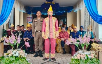 Gerimis Tak Surutkan Semangat Warga Rayakan HUT ke-19 Kecamatan Toribulu