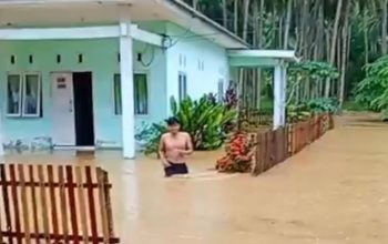 Banjir Rendam Delapan KK di Desa Sialopa, Air Sudah Surut