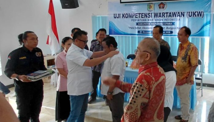 Bupati Morowali Utara Tekankan Profesionalisme Wartawan saat Buka UKW