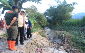 Wabup Abdul Sahid Gerak Cepat Tinjau Banjir Torue, Perbaikan Tanggul Dipercepat