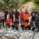 TNI-Polri, BPBD dan Warga Rampungkan Akses Jembatan Darurat di Lobu Mandiri