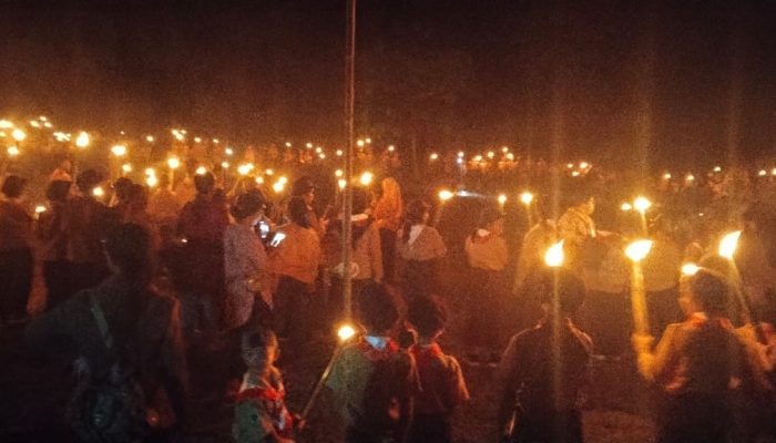HUT Pramuka ke-65 Ribuan Pramuka Kasimbar Nyalakan Obor, Teguhkan Semangat Swasembada Pangan