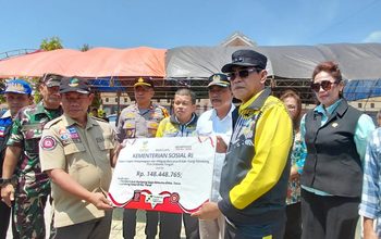 Kemensos Serahkan Bantuan Rp148 Juta untuk Perkuat Kesiapsiagaan Bencana di Torue