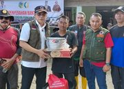 Bupati Parimo Tinjau Lokasi Banjir Avolua, Salurkan Bantuan Beras dan Peralatan Dapur